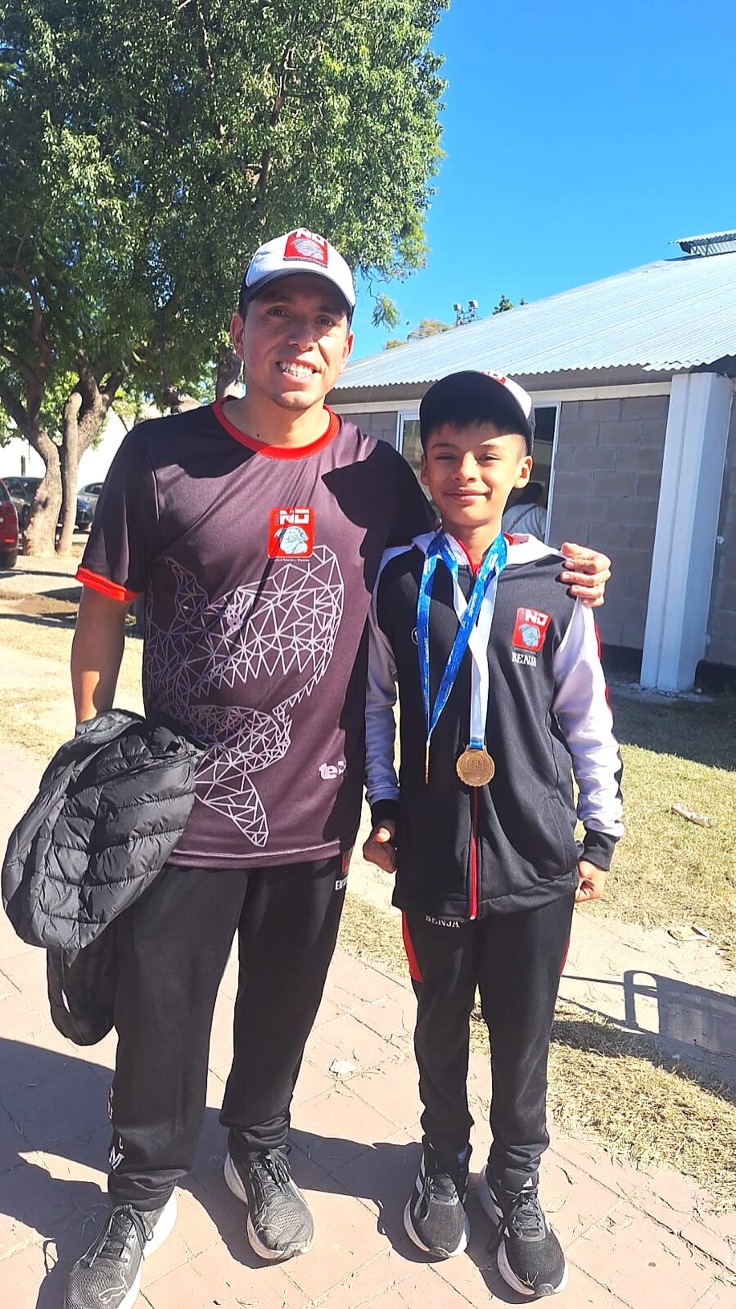 Juan Manuel Morales junto a Benjamín Jerez